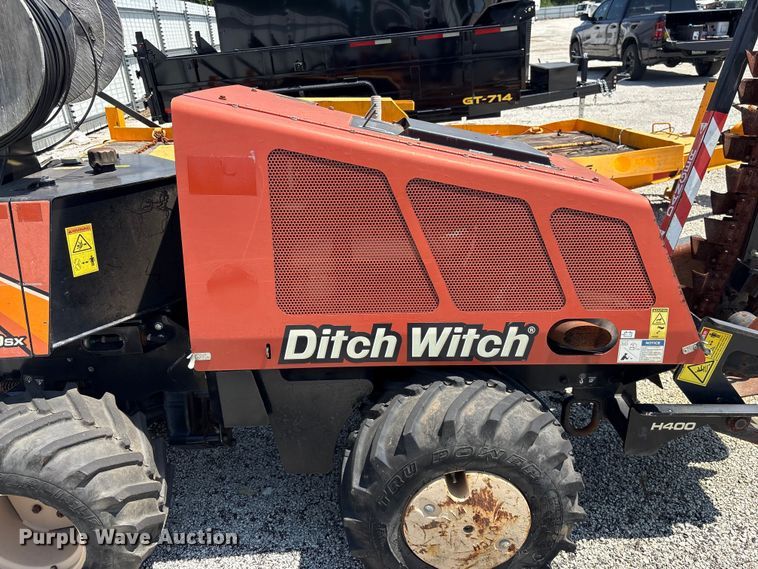 image for item YA3938 2018 Ditch Witch 410SX trencher