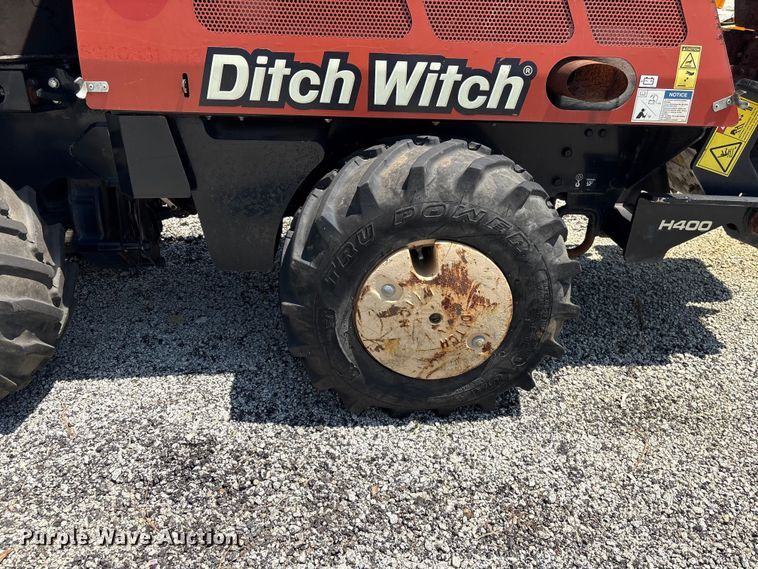 image for item YA3938 2018 Ditch Witch 410SX trencher