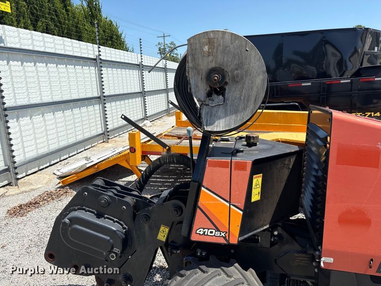 image for item YA3938 2018 Ditch Witch 410SX trencher