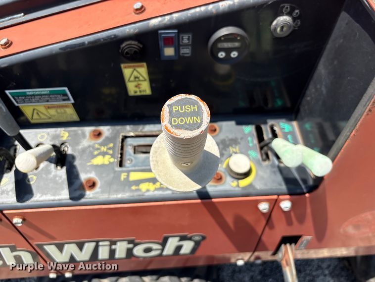 image for item YA3938 2018 Ditch Witch 410SX trencher