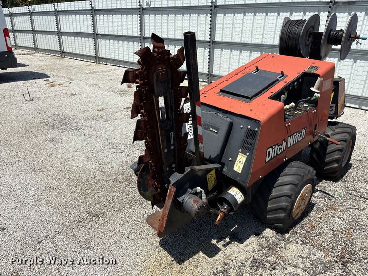 image for item YA3938 2018 Ditch Witch 410SX trencher