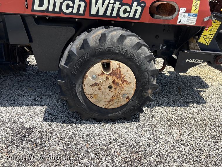 image for item YA3938 2018 Ditch Witch 410SX trencher