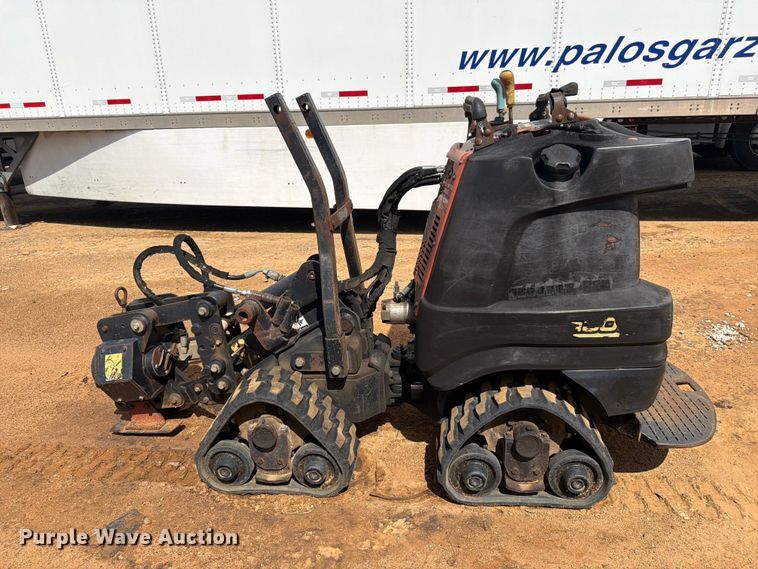 image for item YA3939 2013 Ditch Witch R300 cable plow
