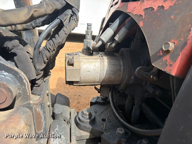 image for item YA3939 2013 Ditch Witch R300 cable plow