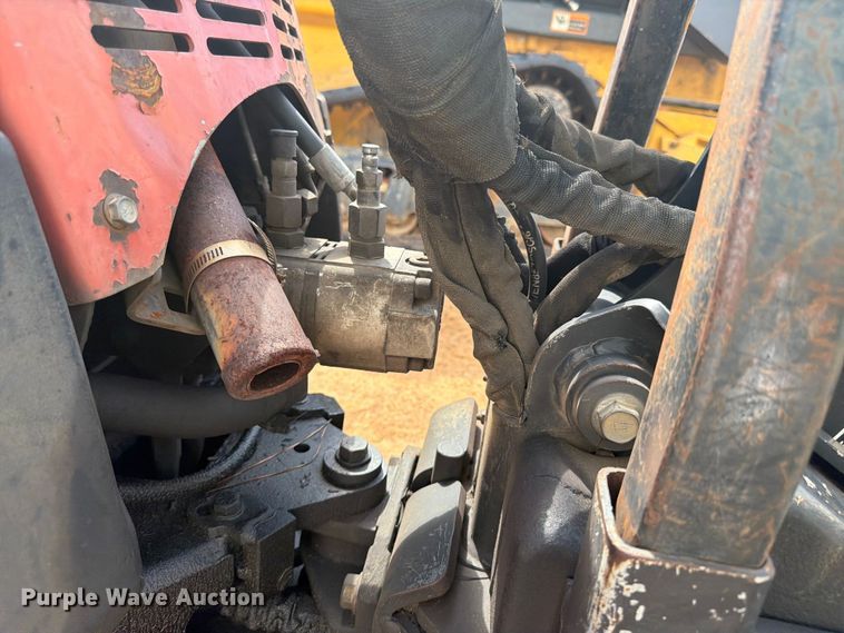 image for item YA3939 2013 Ditch Witch R300 cable plow