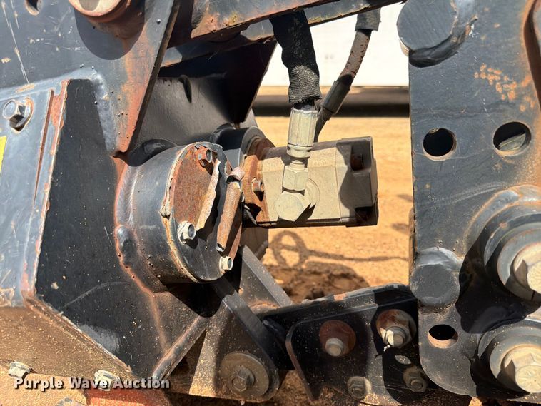 image for item YA3939 2013 Ditch Witch R300 cable plow