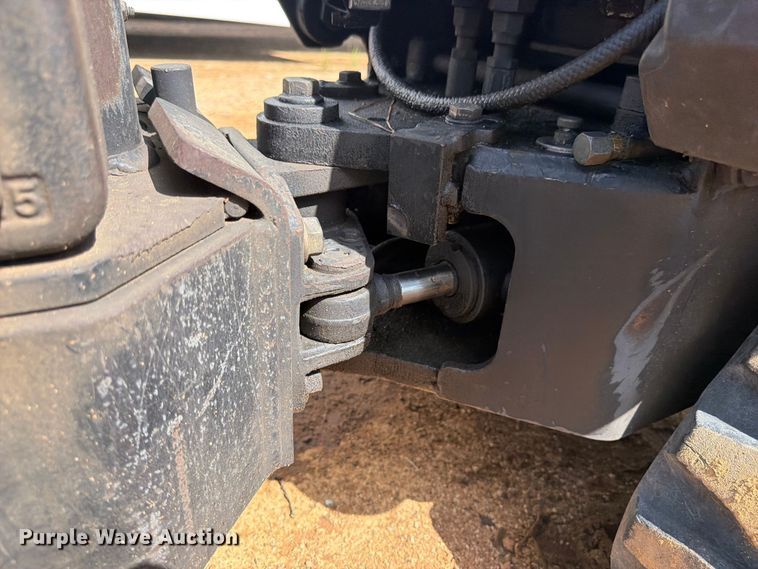 image for item YA3939 2013 Ditch Witch R300 cable plow