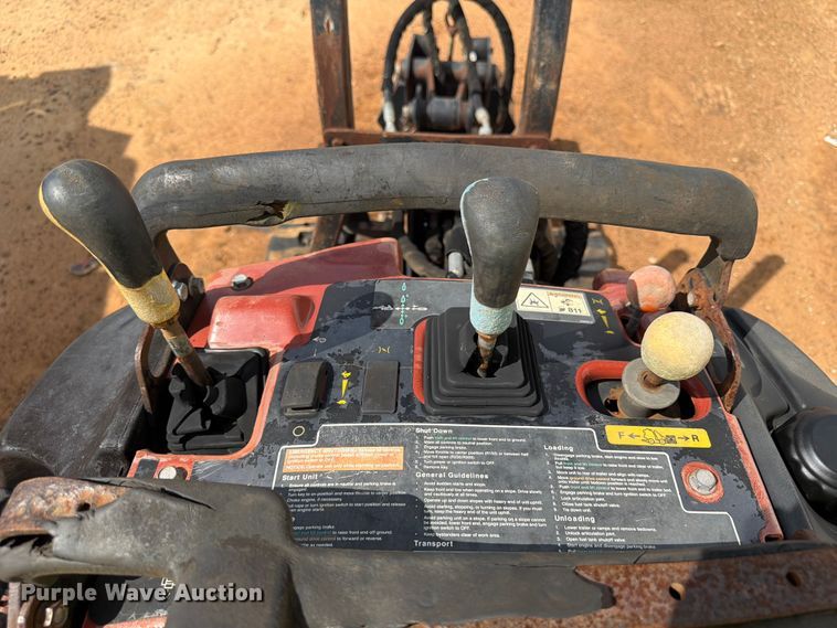 image for item YA3939 2013 Ditch Witch R300 cable plow