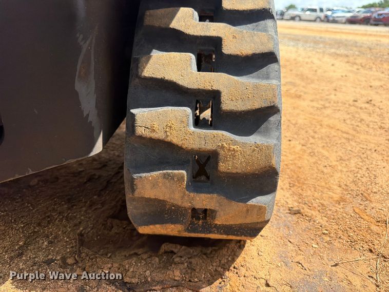 image for item YA3939 2013 Ditch Witch R300 cable plow