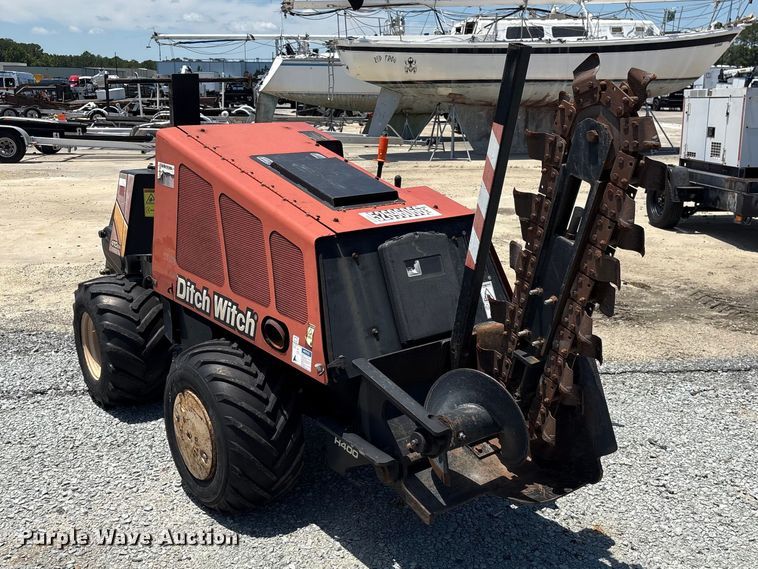 image for item YA3956 2016 Ditch Witch 410SX trencher