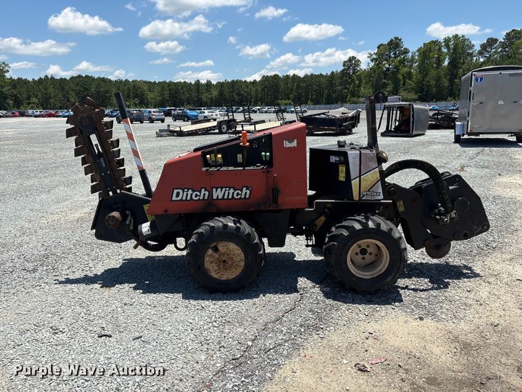 image for item YA3956 2016 Ditch Witch 410SX trencher