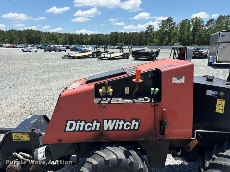 image for item YA3956 2016 Ditch Witch 410SX trencher