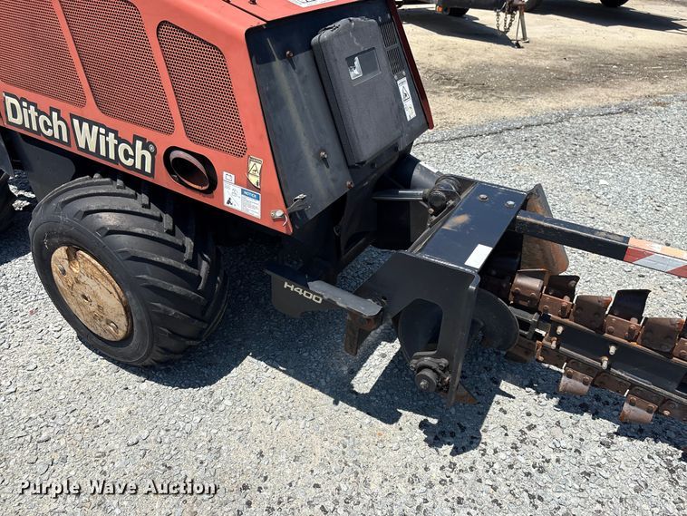 image for item YA3956 2016 Ditch Witch 410SX trencher