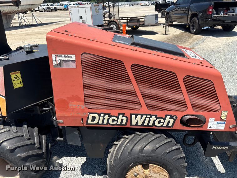 image for item YA3956 2016 Ditch Witch 410SX trencher