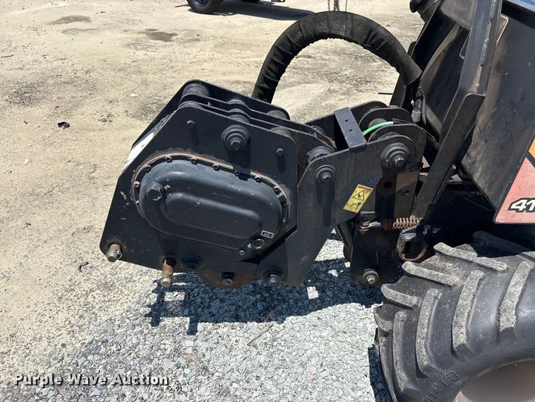 image for item YA3956 2016 Ditch Witch 410SX trencher