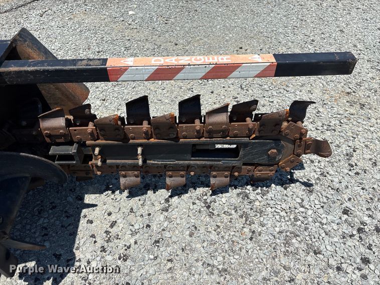 image for item YA3956 2016 Ditch Witch 410SX trencher
