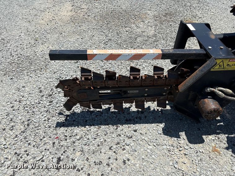 image for item YA3956 2016 Ditch Witch 410SX trencher