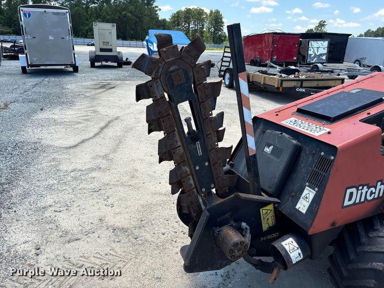image for item YA3956 2016 Ditch Witch 410SX trencher