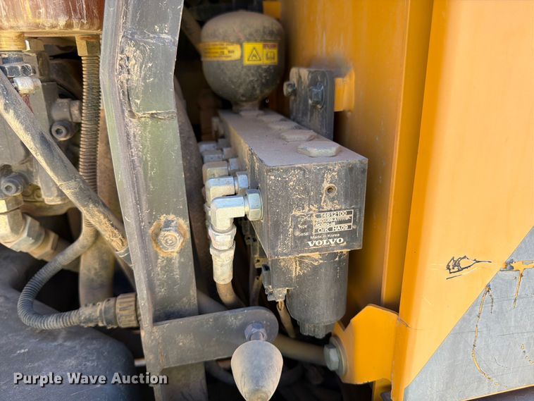 image for item YA3958 2017 Volvo ECR145EL excavator