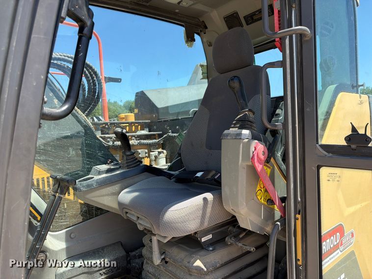 image for item YA3958 2017 Volvo ECR145EL excavator