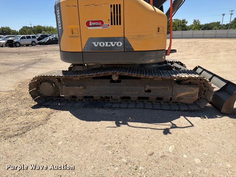 image for item YA3958 2017 Volvo ECR145EL excavator