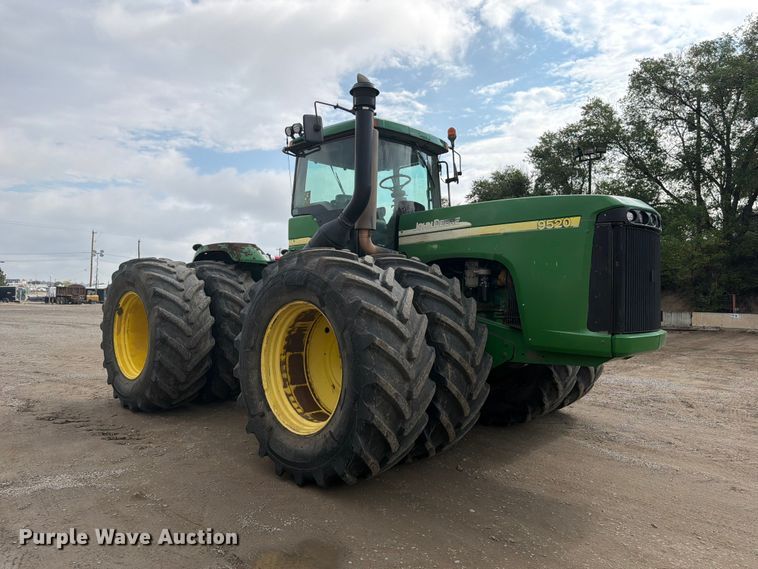 image for item YA3970 2005 John Deere 9520 Scraper Special 4WD tractor