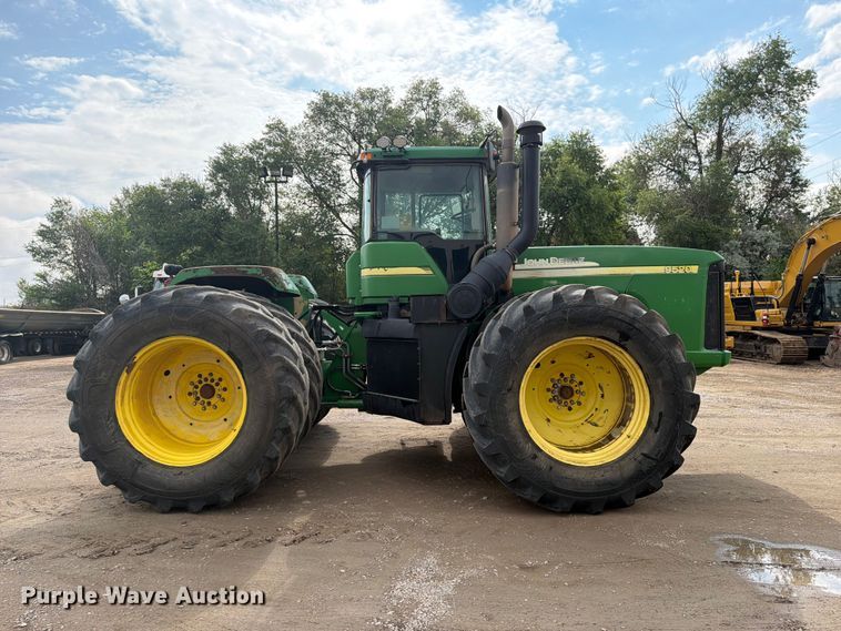 image for item YA3970 2005 John Deere 9520 Scraper Special 4WD tractor