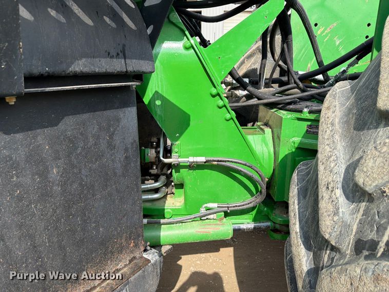 image for item YA3970 2005 John Deere 9520 Scraper Special 4WD tractor