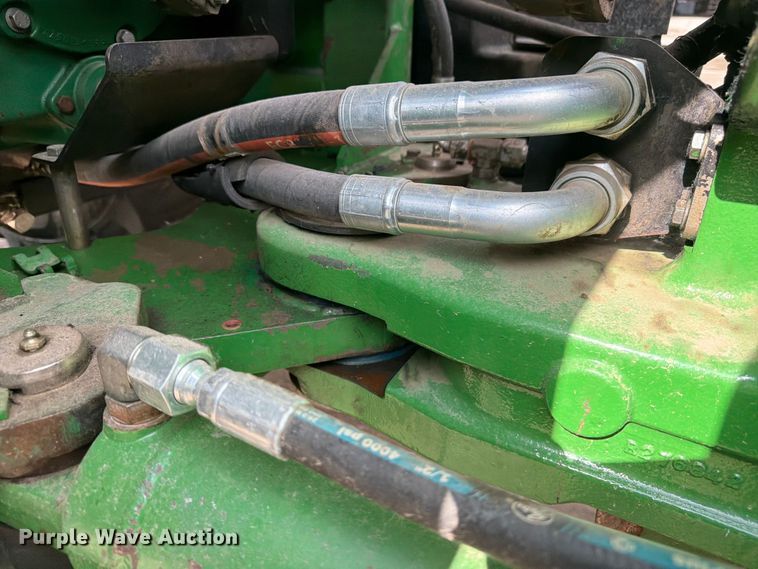 image for item YA3970 2005 John Deere 9520 Scraper Special 4WD tractor