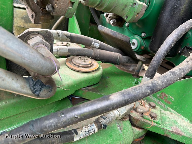 image for item YA3970 2005 John Deere 9520 Scraper Special 4WD tractor