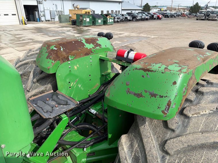 image for item YA3970 2005 John Deere 9520 Scraper Special 4WD tractor