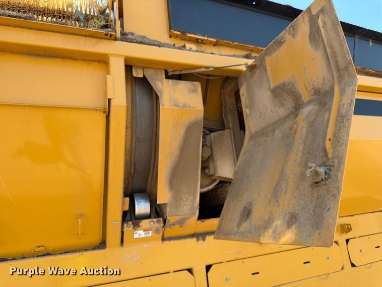 image for item YA3972 2022 Vermeer TR626 trommel screen