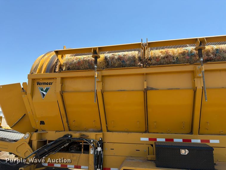 image for item YA3972 2022 Vermeer TR626 trommel screen