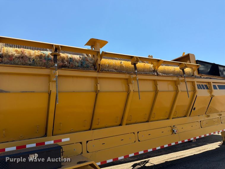 image for item YA3972 2022 Vermeer TR626 trommel screen