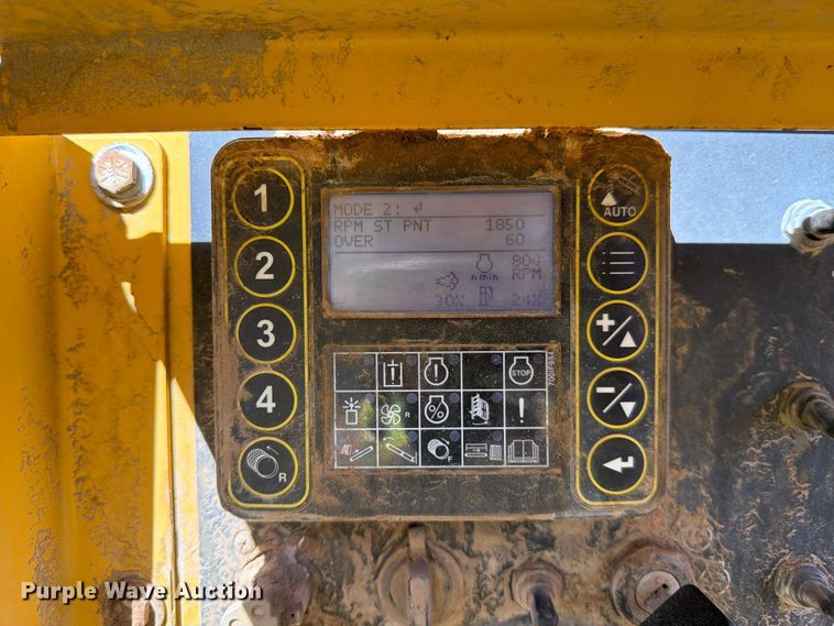 image for item YA3972 2022 Vermeer TR626 trommel screen