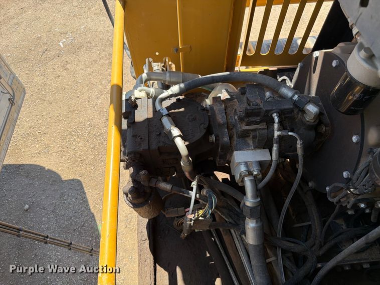 image for item YA3972 2022 Vermeer TR626 trommel screen