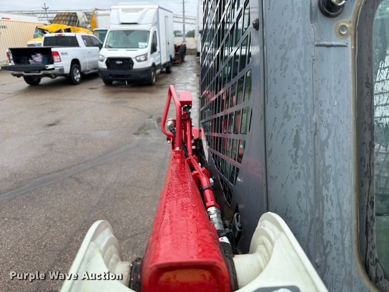 image for item YA4013 2024 Takeuchi TL6R tracked skid steer loader