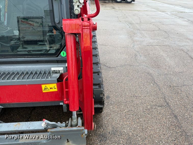 image for item YA4013 2024 Takeuchi TL6R tracked skid steer loader