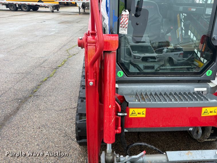 image for item YA4013 2024 Takeuchi TL6R tracked skid steer loader