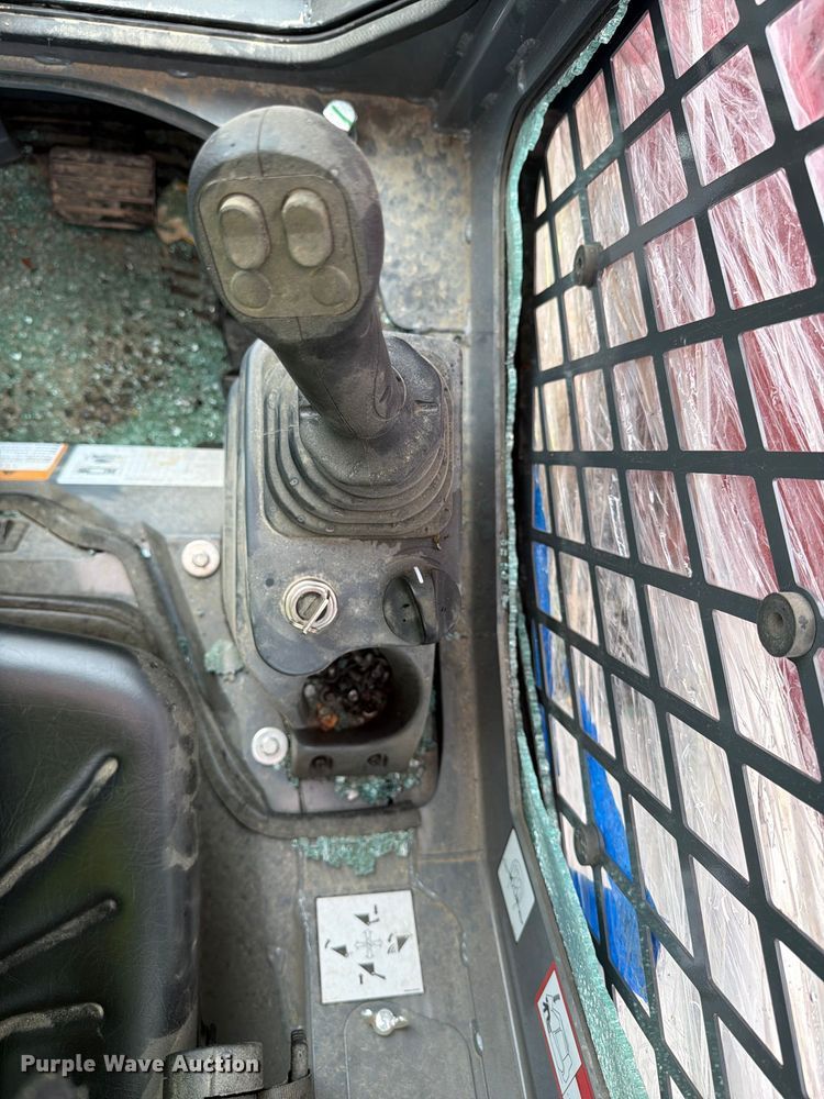 image for item YA4013 2024 Takeuchi TL6R tracked skid steer loader