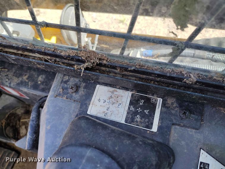 image for item YA4046 2024 John Deere 335 P-Tier tracked skid steer loader