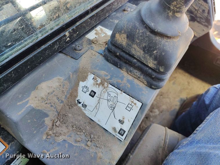 image for item YA4046 2024 John Deere 335 P-Tier tracked skid steer loader