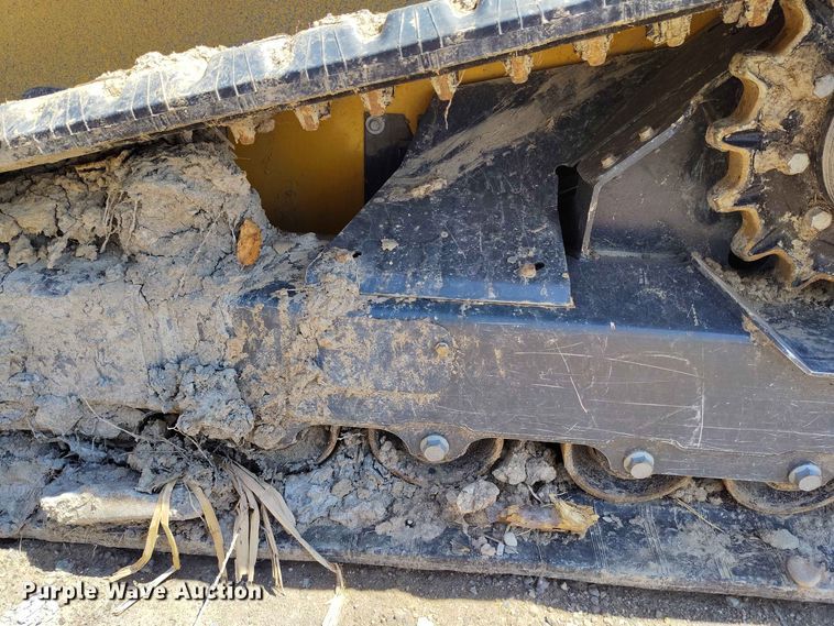 image for item YA4046 2024 John Deere 335 P-Tier tracked skid steer loader