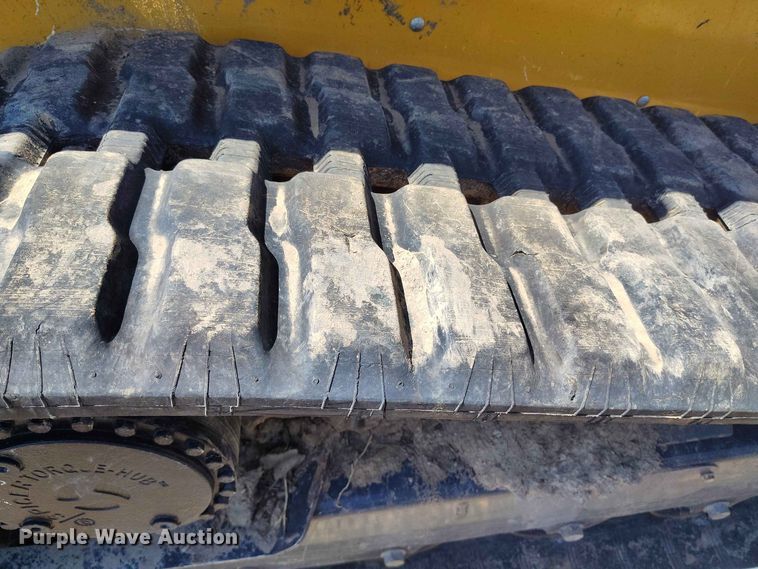 image for item YA4046 2024 John Deere 335 P-Tier tracked skid steer loader