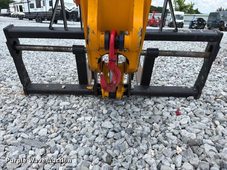 image for item YA4099 2022 JCB 507.42F telehandler