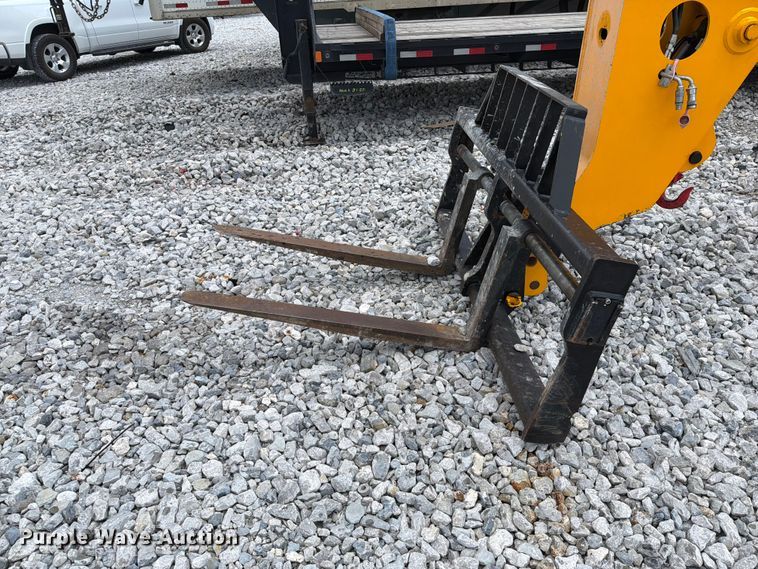 image for item YA4099 2022 JCB 507.42F telehandler