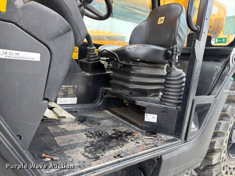 image for item YA4099 2022 JCB 507.42F telehandler