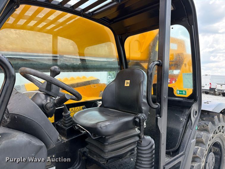 image for item YA4099 2022 JCB 507.42F telehandler