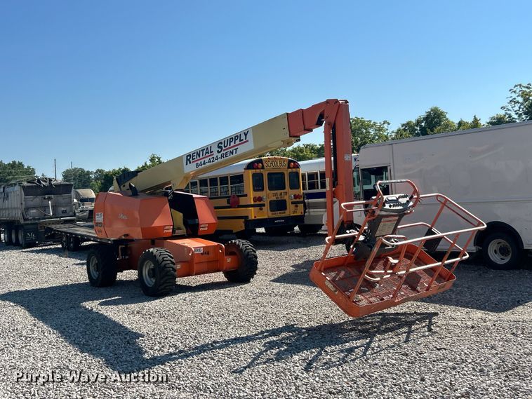 image for item YA4100 2008 JLG 660SJ boom lift