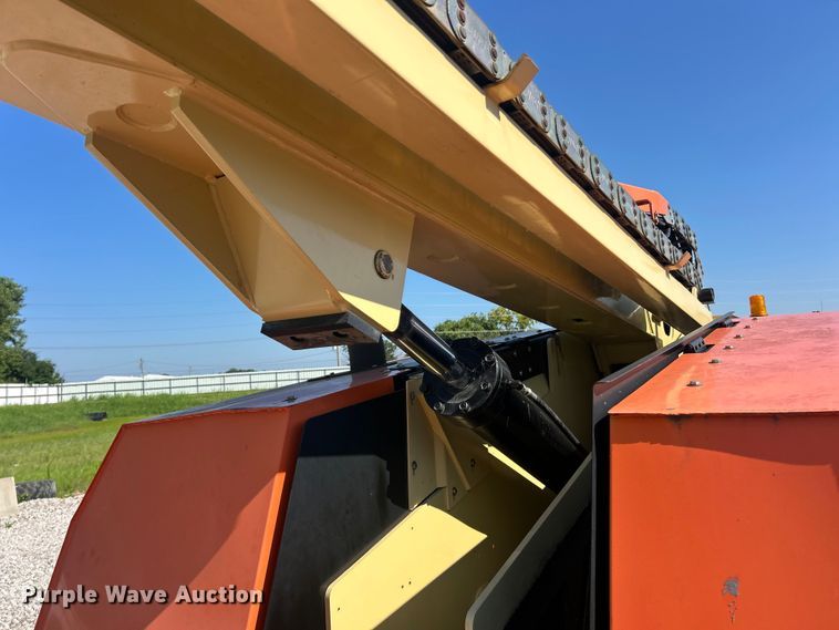 image for item YA4100 2008 JLG 660SJ boom lift